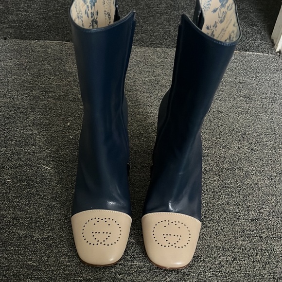 Gucci Hills Logo Bootie (Women) - Picture 2 of 9